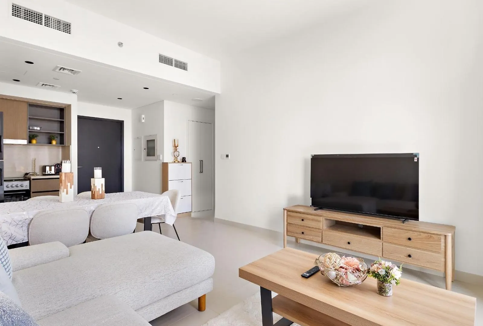 Breathtaking 1 Bed Room With Full Burj Khalifa And Fountain View- Burj Crown Dubai Apartment